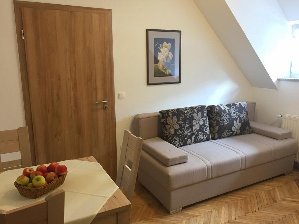 Apartmaji In Sobe Tina Краньска Гора Экстерьер фото