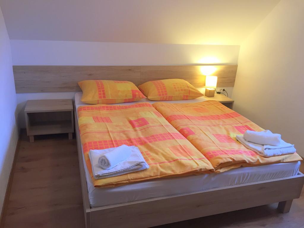 Apartmaji In Sobe Tina Краньска Гора Экстерьер фото
