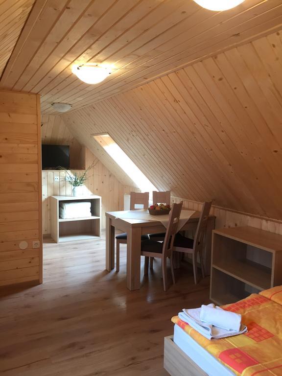 Apartmaji In Sobe Tina Краньска Гора Экстерьер фото