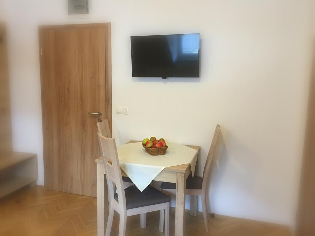 Apartmaji In Sobe Tina Краньска Гора Экстерьер фото