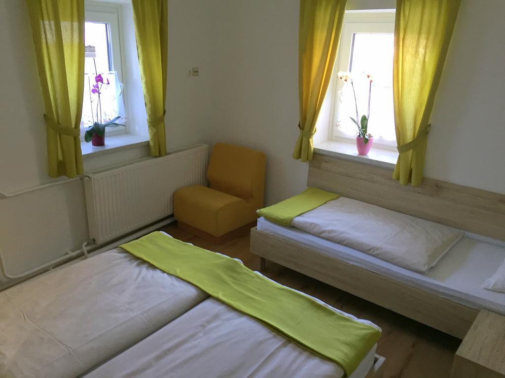 Apartmaji In Sobe Tina Краньска Гора Экстерьер фото